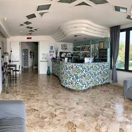 Hotel Tritone Римини Экстерьер фото